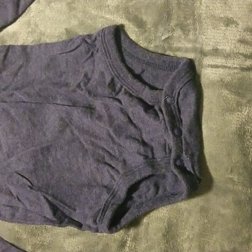 Oshkosh Baby Girl's Onesie - Picture 2 of 11